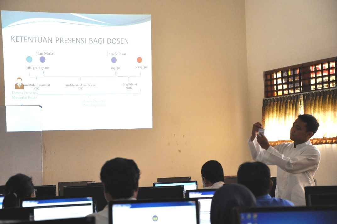 Workshop Manajemen Presensi Kuliah Online FIK UNY 2015